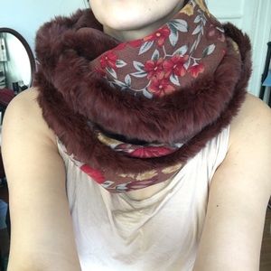 Beautiful flower shawl scarf wool/fur